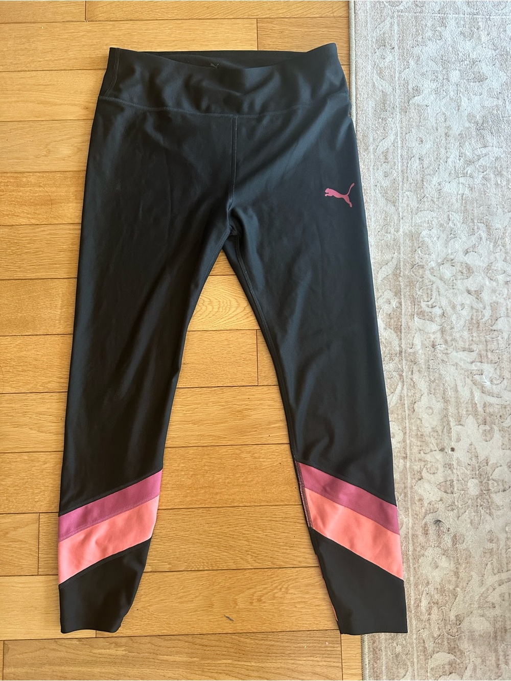Puma Black Girls' Leggings with Pink Chevron Detail
